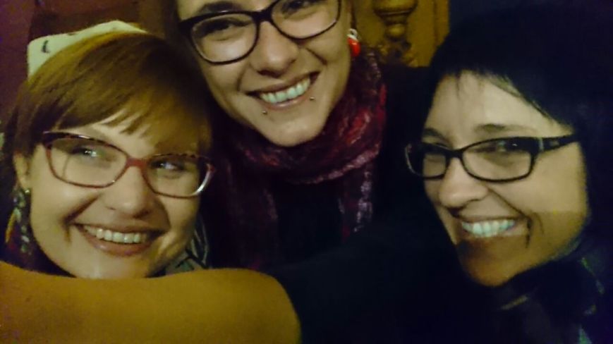 Me with Moon and Rike, last night. Friends since last century :)